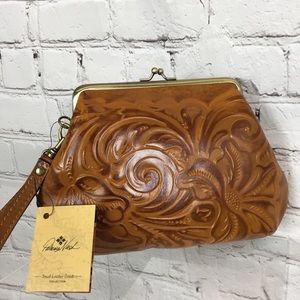 💥1HR SALE💥Patricia Nash Savena clutch wristlet
